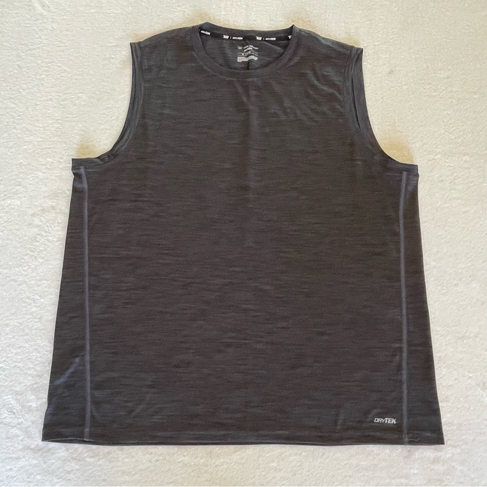 Men's Black Sleeveless Shirt